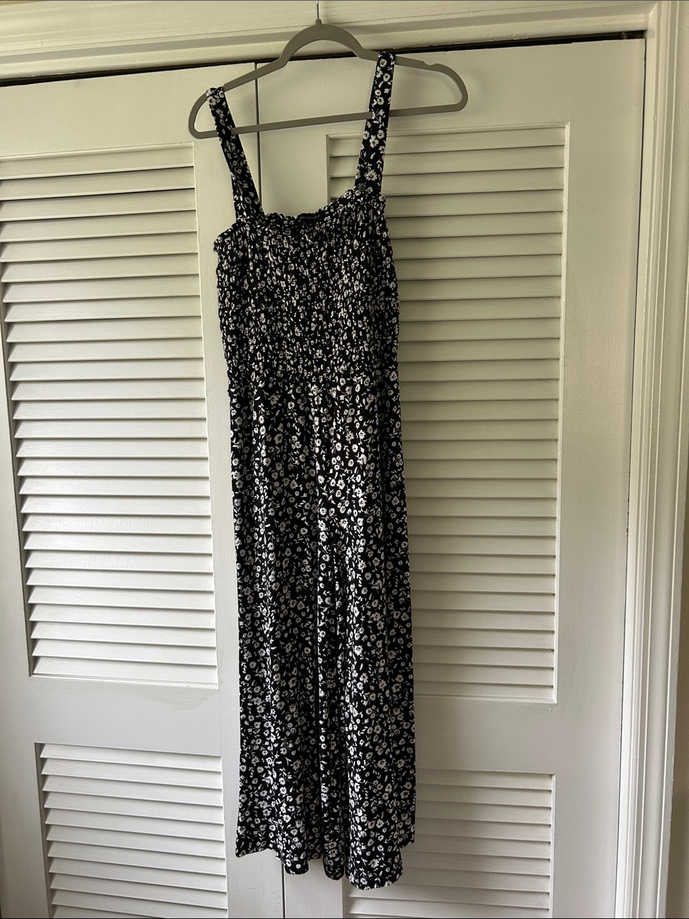 Banana Republic Black and White Floral Smocked Top